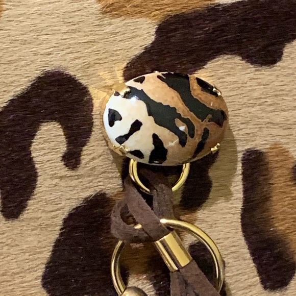 Beautiful bag/belt. Size S. Measures 40 inches. - Picture 3 of 8